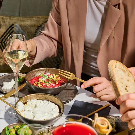 Petit Bois - Adults From 14 بالاتونفوريد