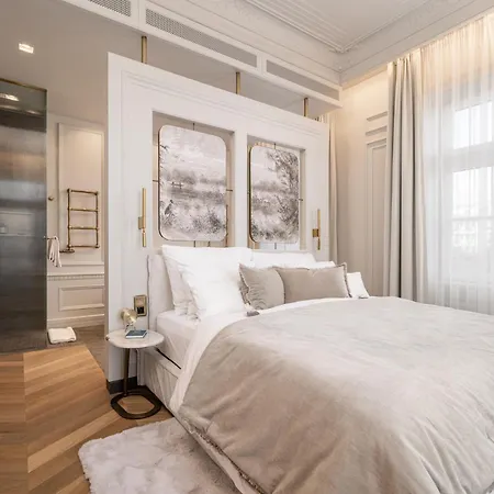 Petit Bois - Adults From 14 فندق بالاتونفوريد