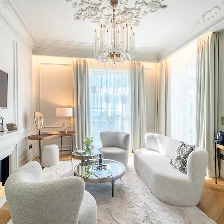 Petit Bois - Adults From 14 فندق بالاتونفوريد