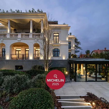 Petit Bois - Adults From 14 فندق بالاتونفوريد